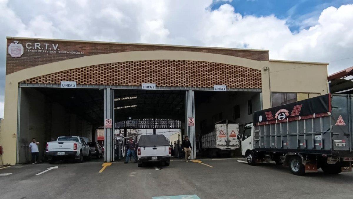 El Centro de Revisión Técnica Vehicular de Loja fue auditado por la Contraloría.