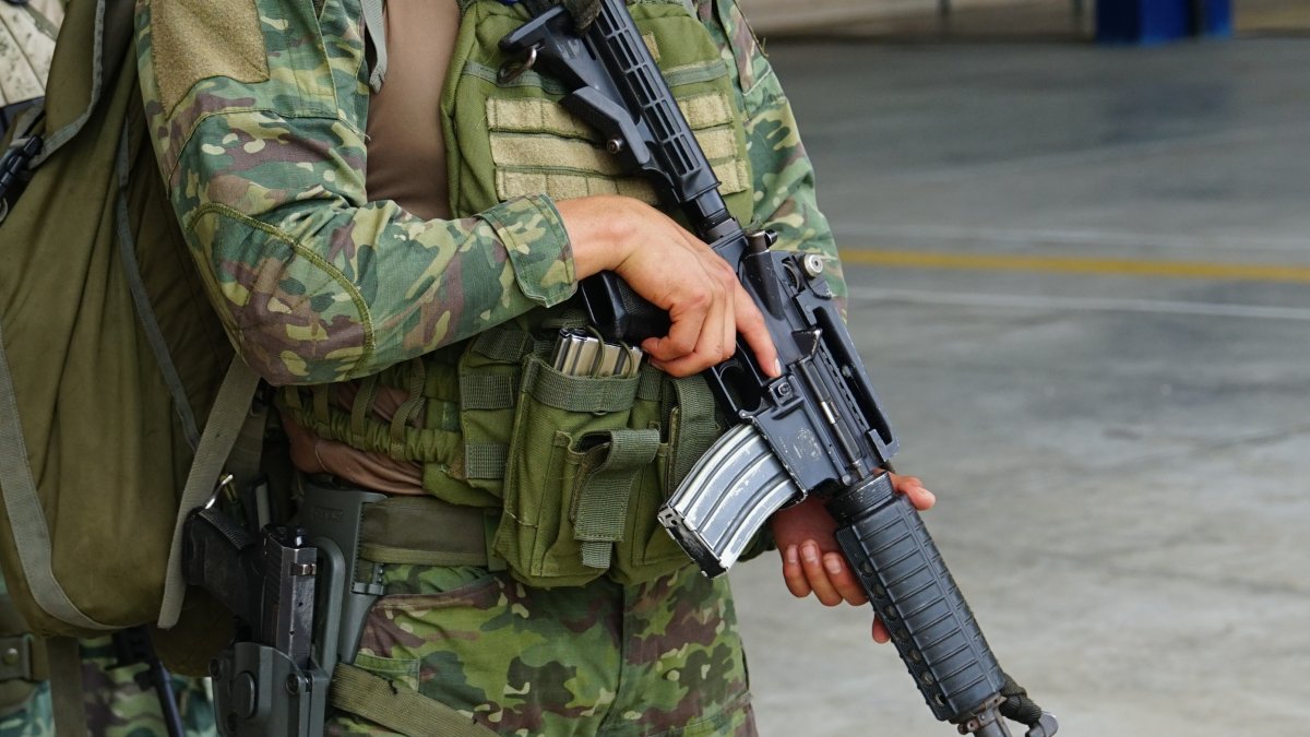 El Gobierno de Ecuador reforzó el patrullaje en la frontera norte con Colombia.