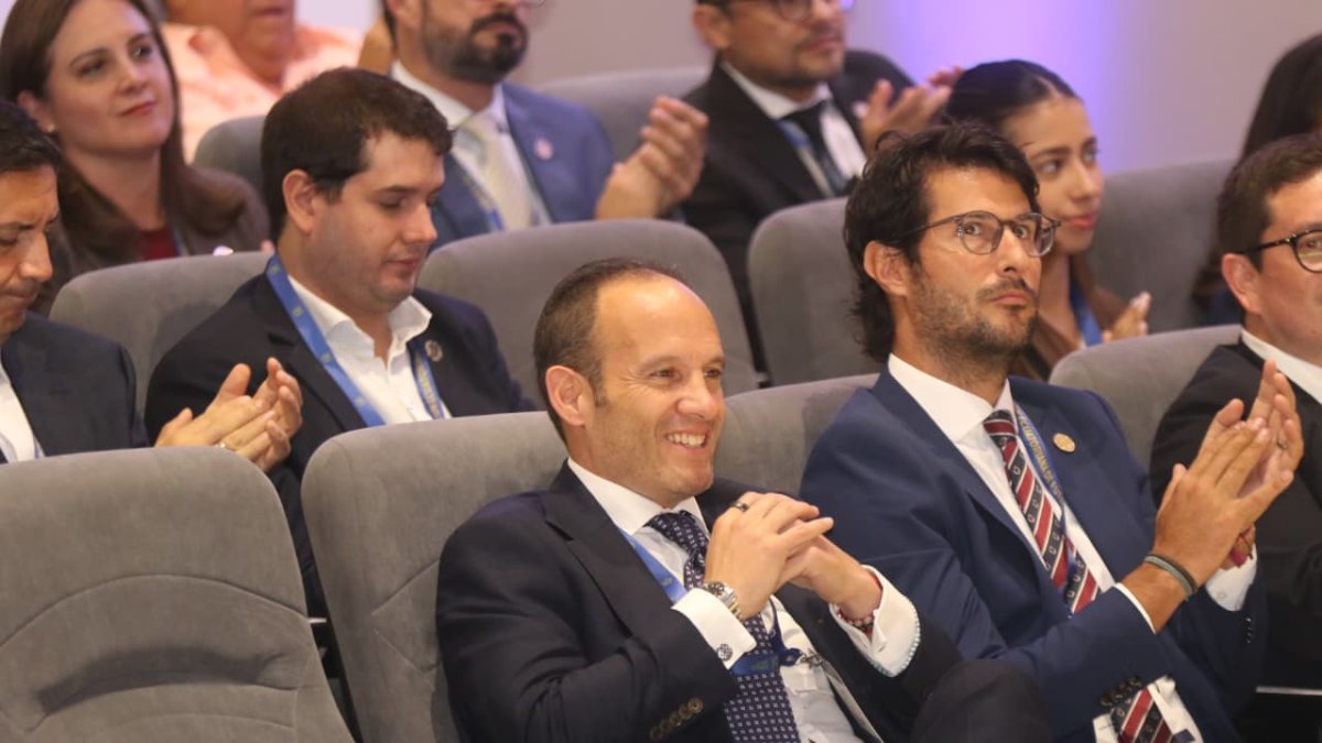 Francisco Egas celebra tras la jornada decisiva de este martes 17 de marzo, donde oficializó su permanencia al frente de la FEF.