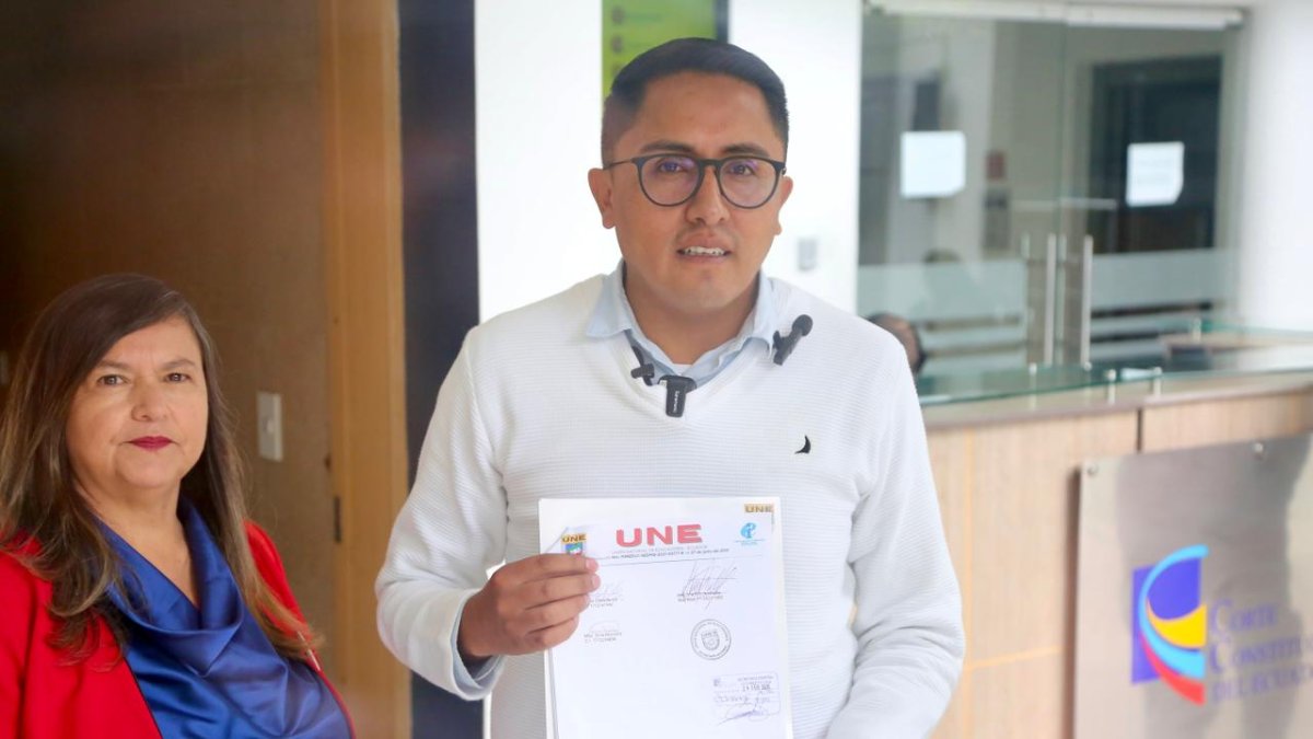 Andrés Quishpe, presidente de la UNE, cuestionó que la ley de los GAD reduzca fondos para programas sociales y educación inicial.