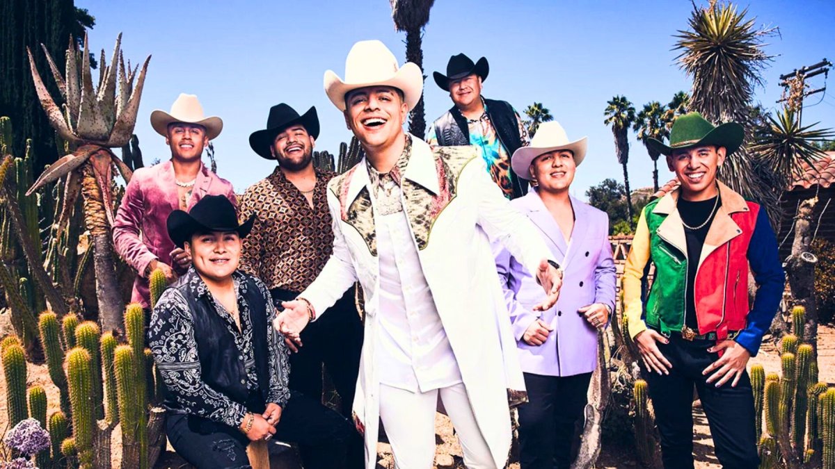 La colombiana Sofía Jiménez (42) y su hija Samy (11), que previsiblemente podrá acogerse a la regularización extraordinaria que plantea el Gobierno español.