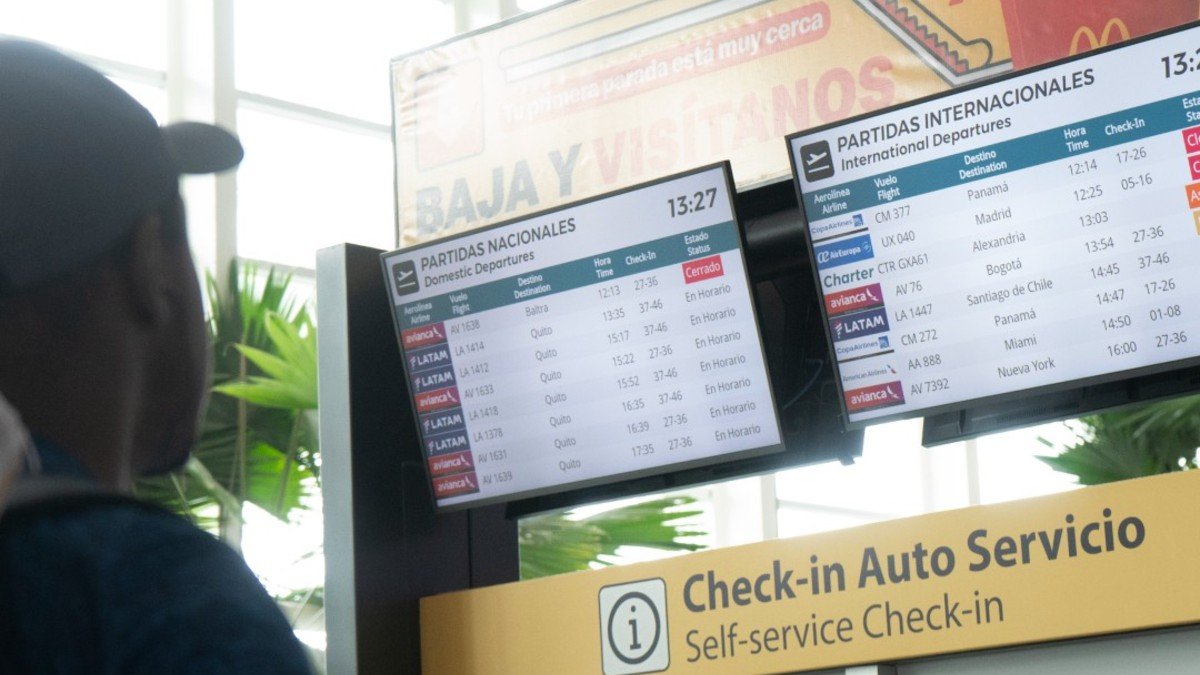 El aeropuerto José Joaquín de Olmedo tiene cerca de 20 años operando en Guayaquil.