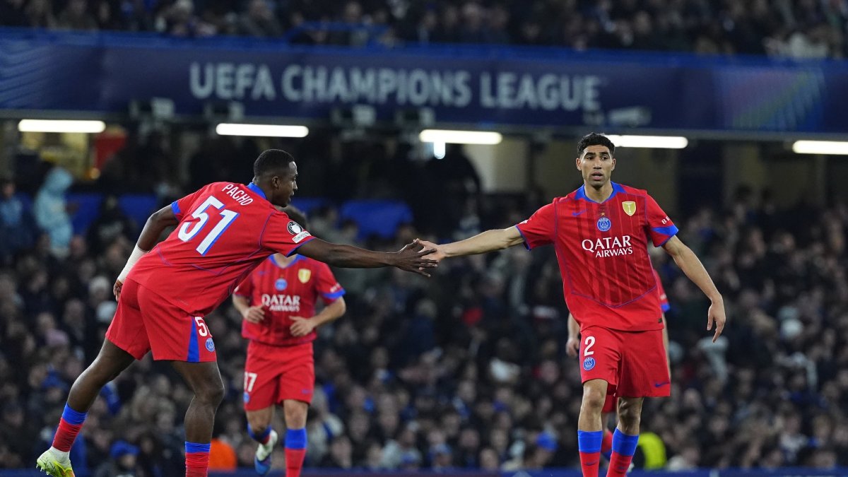 Willian Pacho es una de las figuras de la Champions League 2025-26.