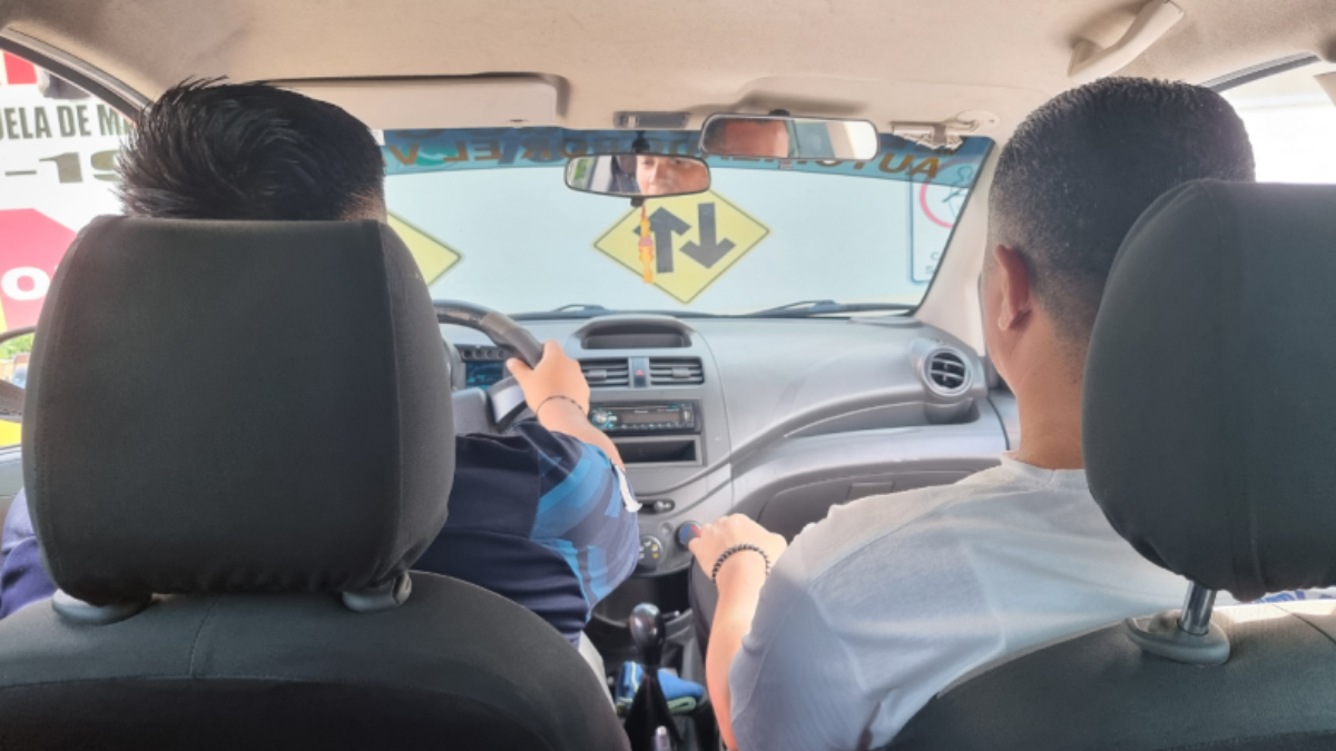 La Agencia Nacional de Tránsito (ANT) anunció la reactivación de varios trámites institucionales de alta demanda.