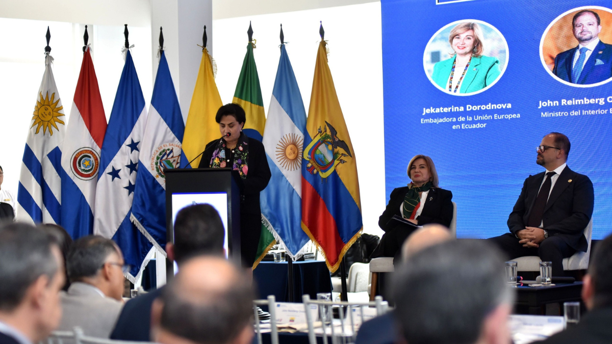 Ecuador ayuda para combatir el crimen organizado.