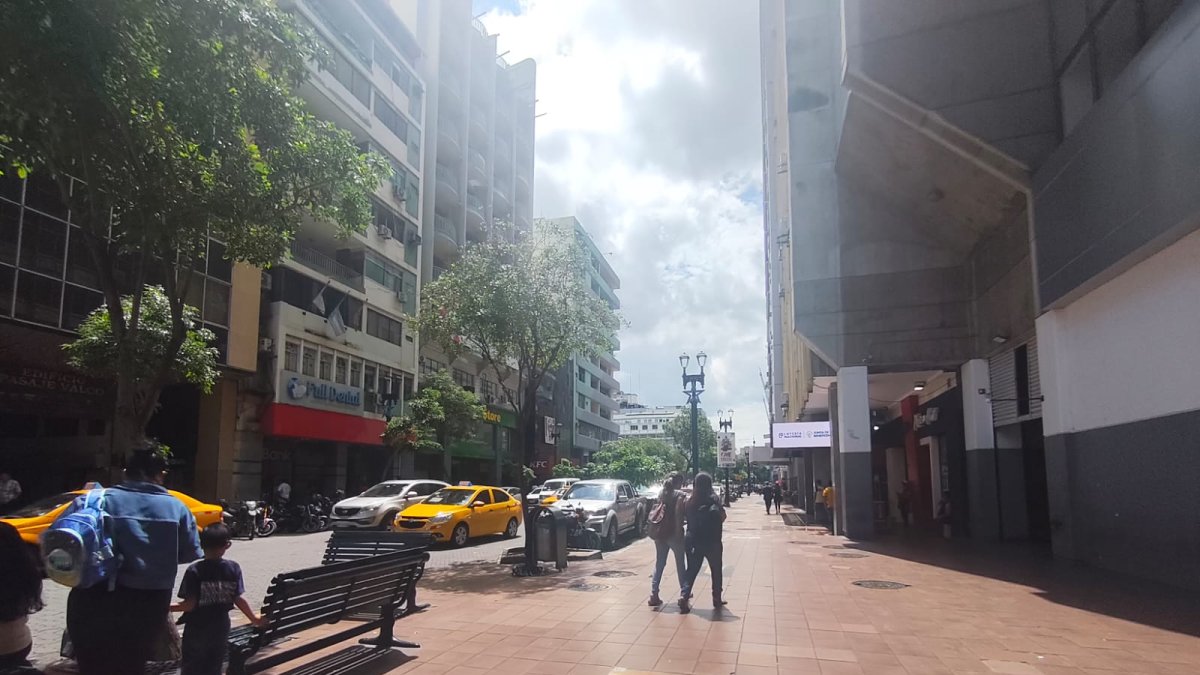 Arquitectos y urbanistas plantean estrategias de vivienda, movilidad y recuperación patrimonial para devolver actividad al centro.