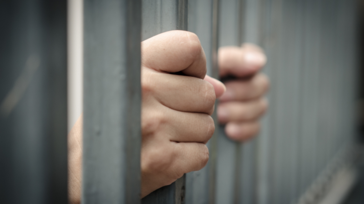 Imagen referencial: El detenido enfrenta un proceso judicial por su presunta responsabilidad en el delito de abuso sexual contra la hija de su pareja.