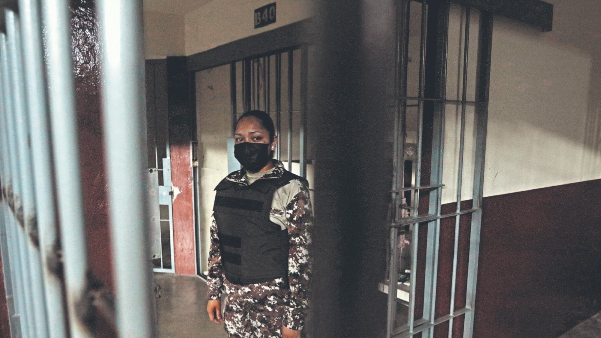 La Ley para el Fortalecimiento del Sistema Penitenciario plantea cambios para el cuerpo de seguridad.