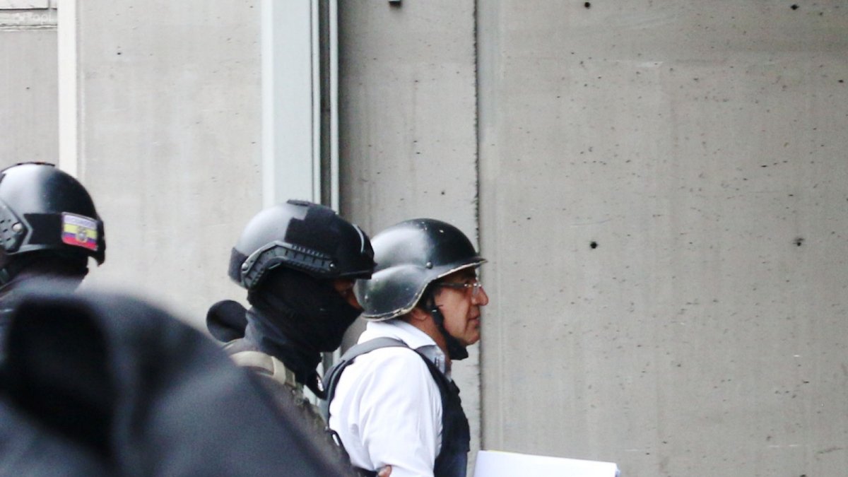 Santiago Díaz Asque, exasambleísta de la RC, a su llegada a la Fiscalía, este 18 de marzo de 2026. El 26 de este mes será juzgado por la violación a una niña.