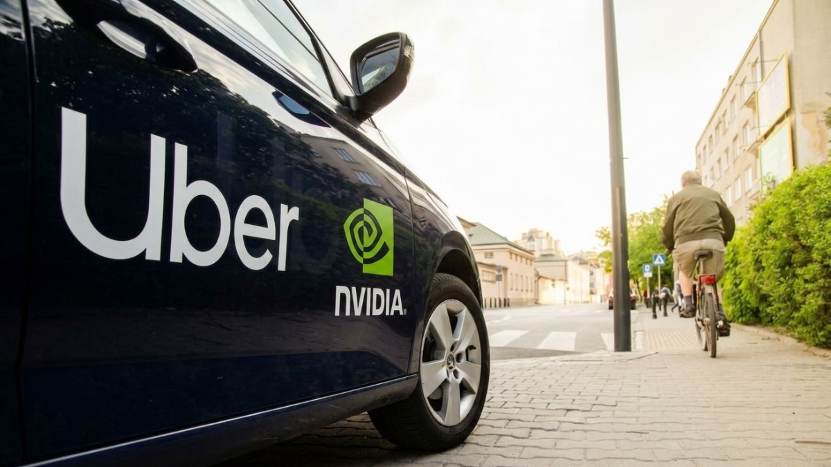 El acuerdo busca escalar la producción de vehículos autónomos a nivel global.