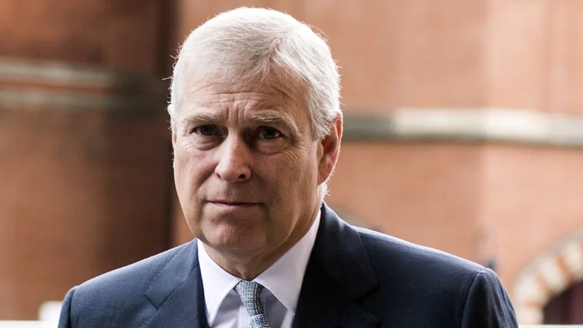 La BBC reportó que el Príncipe Andrés fue arrestado y la policía británica lo investiga por delitos relacionados con Epstein.