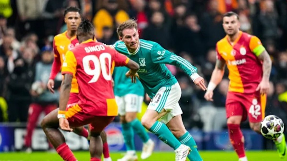 Integrantes de la Guardia Nacional resguardan la zona donde trasladaron el cuerpo de Nemesio Rubén Oseguera Cervantes, alias 'El Mencho'.