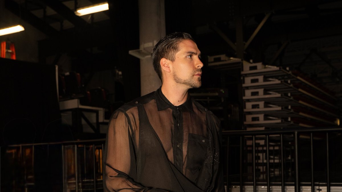 Johann Vera en la alfombra roja de Premio Lo Nuestro