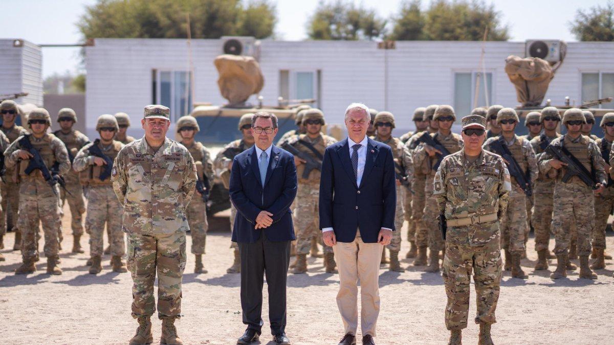 Kast presenta plan con muros y zanjas en frontera norte de Chile.