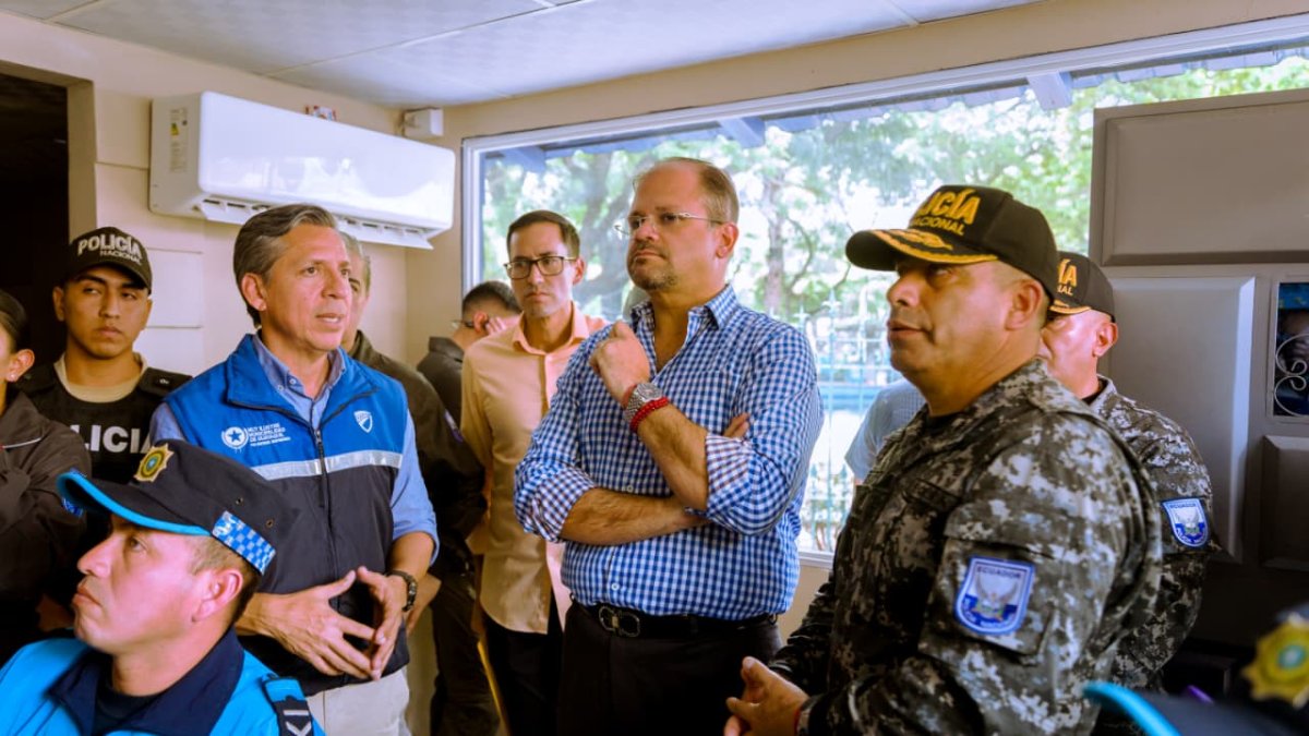 El ministro John Reimberg aseguró que no existe “secuestro” de Segura EP y que las acciones responden a “correcciones operativas” para mejorar la seguridad.