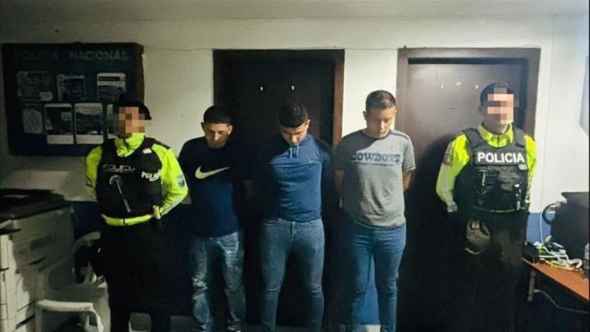 Un civil que fue aprehendido registra antecedentes penales.