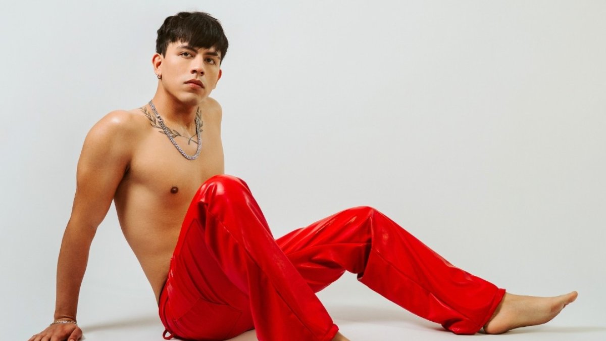 Ray Torres, cantate peruano de música urbana y guaracha, considera que su madre y su hermana son su principal soporte emocional para seguir su vocación artística.

AG-Expresiones