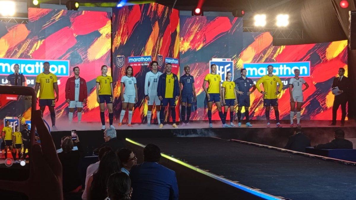 La Tri luce su nueva camiseta amarilla para el Mundial 2026 presentada por Marathon Ecuador.