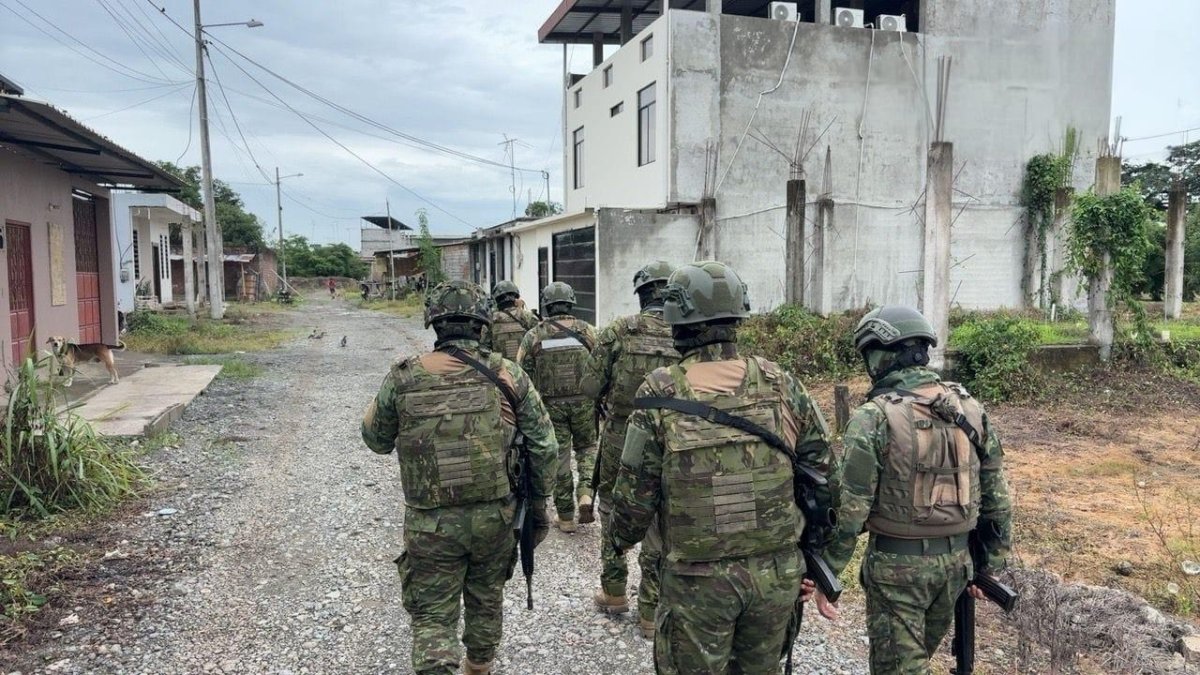 El estado de excepción permite el apoyo de las Fuerzas Armadas en la seguridad interna.