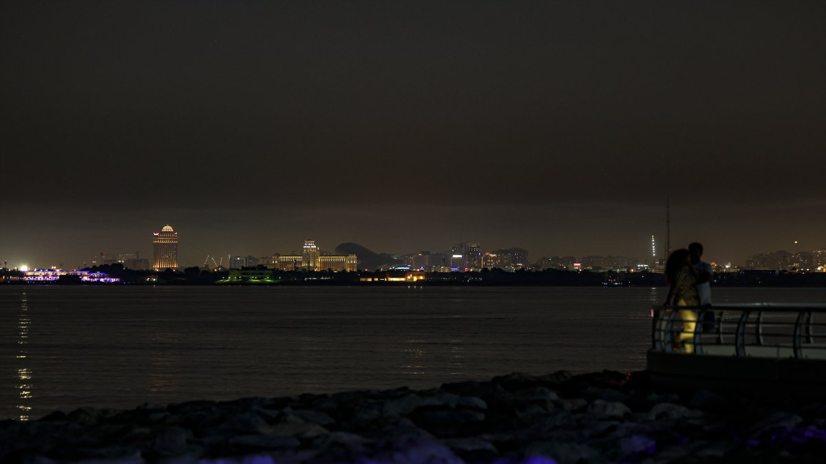 En la madrugada del 1 de marzo de 2026 se reportó la interceptación de misiles en el cielo de Dubái.