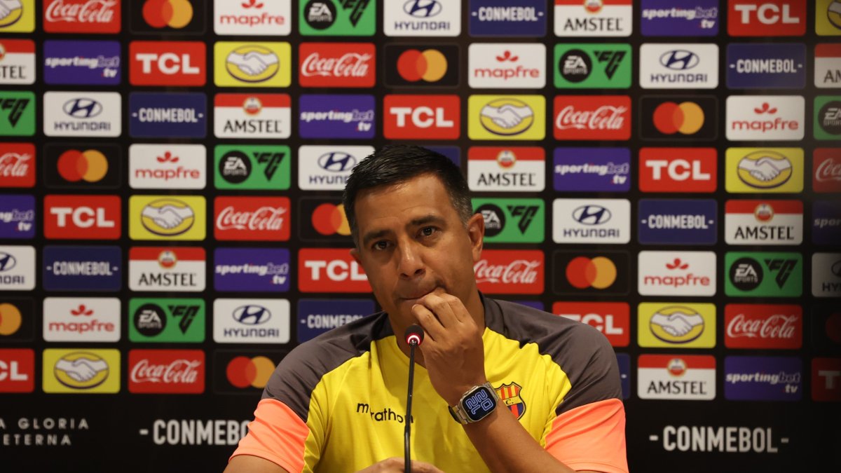 César Farías entrenador de Barcelona SC.