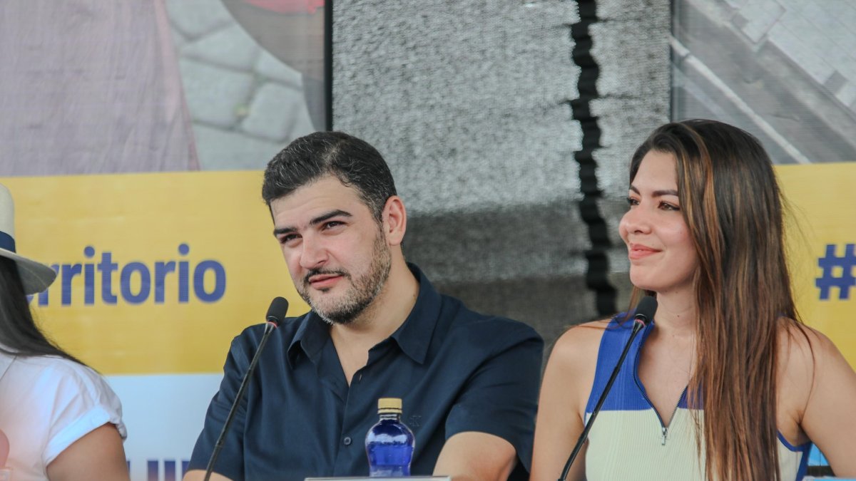 Tatiana Coronel enfatizó que la realidad de la violencia se vive en las calles y no puede simplificarse a partir de un acontecimiento político.