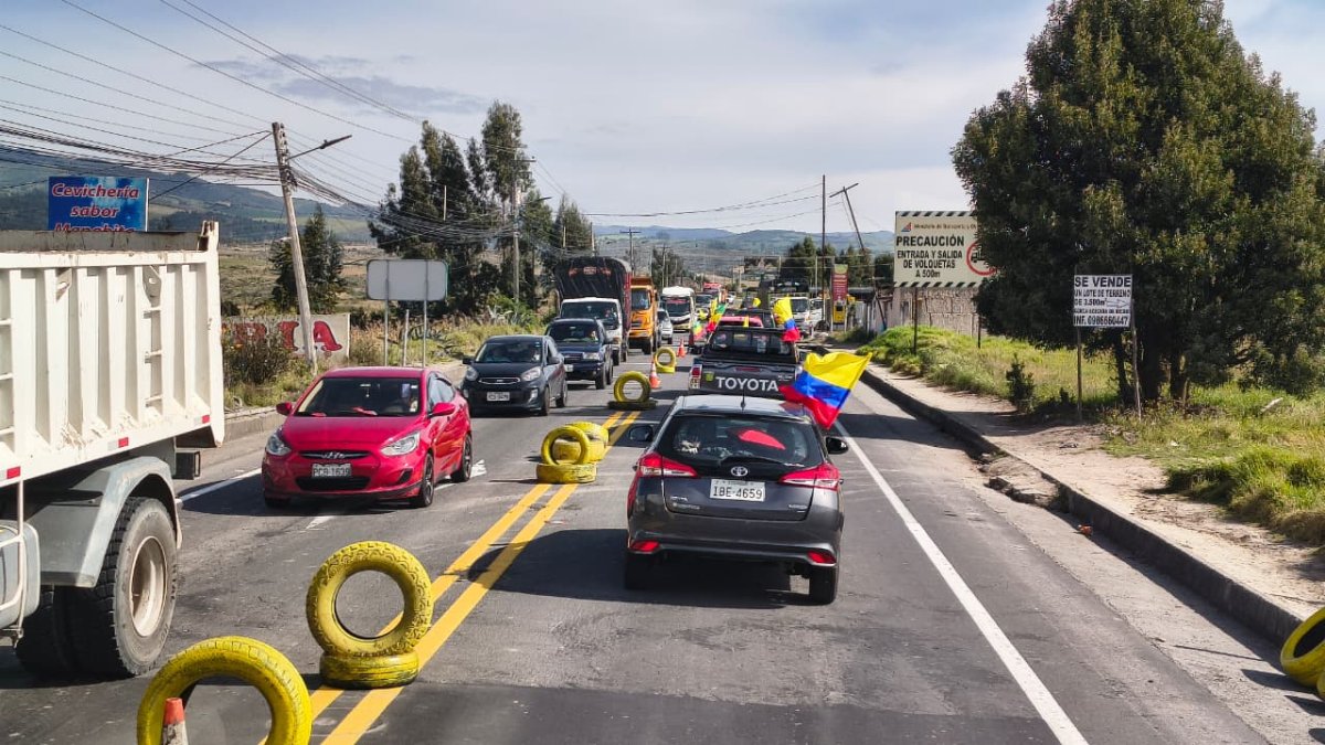 La manifestación salió a las 8:50  desde el cantón Bolivar hasta la gobernación del Carchi en Tulcan