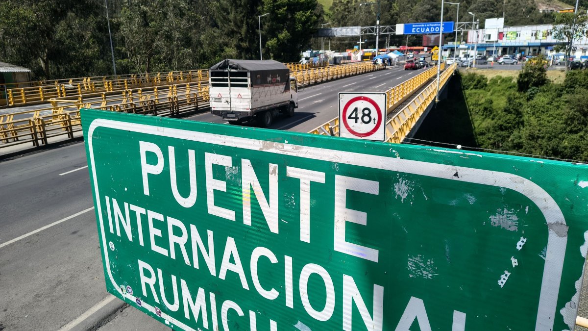 Además del arancel, Colombia mantiene la restricción de ingreso de productos por vía terrestre.