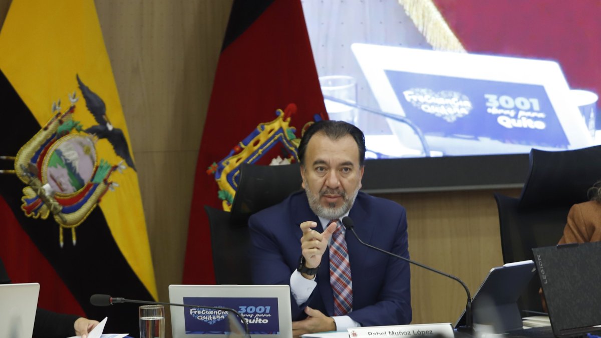 Pabel Muñoz en la sesión del Concejo del 24 de febrero de 2026.