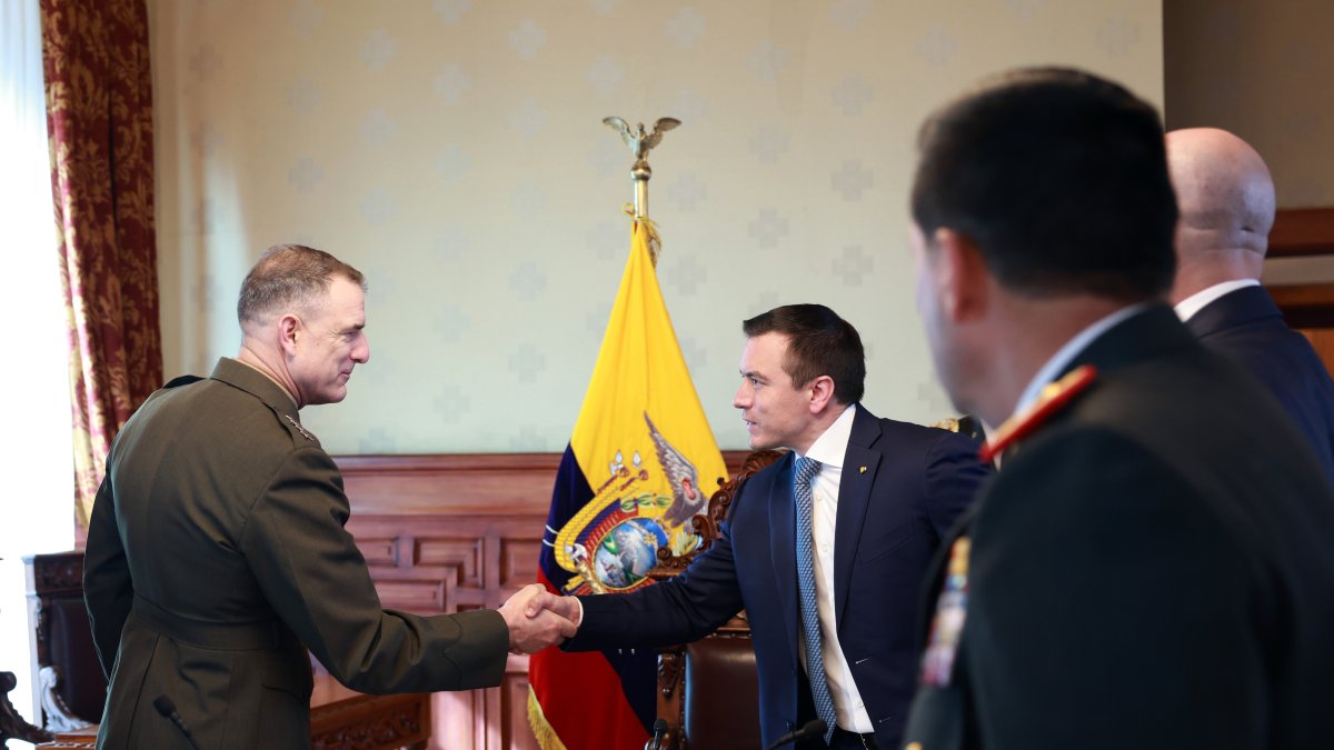 La visita forma parte del diálogo bilateral orientado a fortalecer la cooperación frente a amenazas transnacionales.