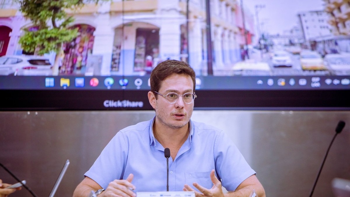 Fernando Cornejo durante una sesión del Comité de Operaciones de Emergencia (COE) cantonal de Guayaquil, el 11 de febrero del 2026.