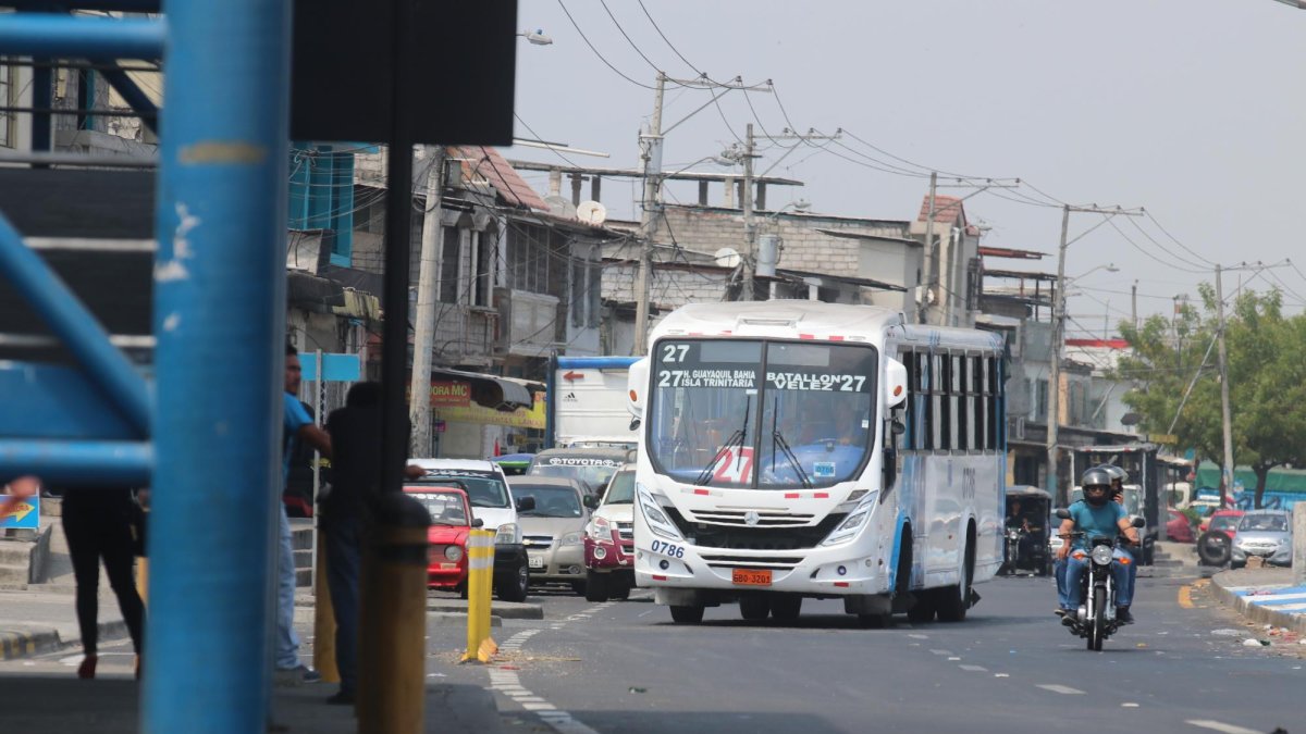 Cierres en la vía Perimetral por mantenimiento en la isla Trinitaria