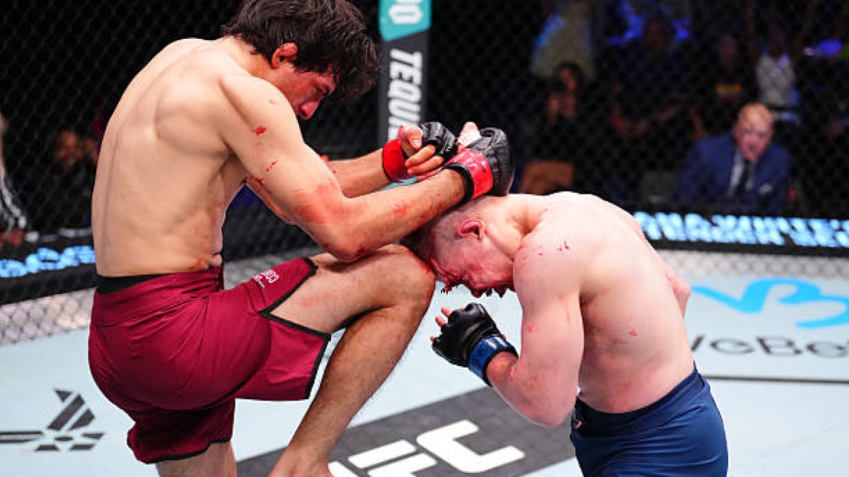 El ecuatoriano Adrián Luna cuando venció Vologdin en octubre y entró a la UFC.