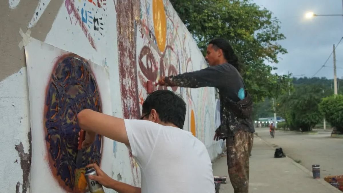 Mural pintado en la edición 2025 de la residencia.