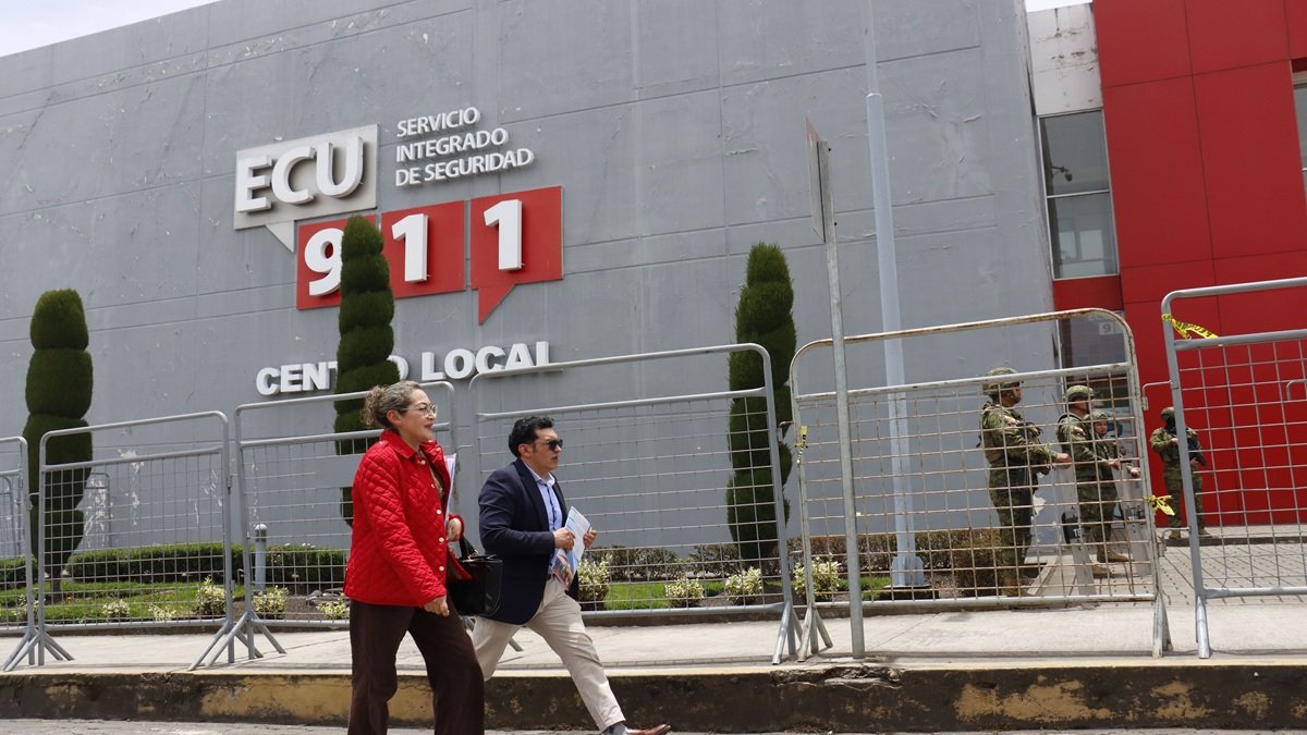 Representantes de los gremios del transporte acudieron a la reunión con el ministro de Producción, Luis Alberto Jaramillo.