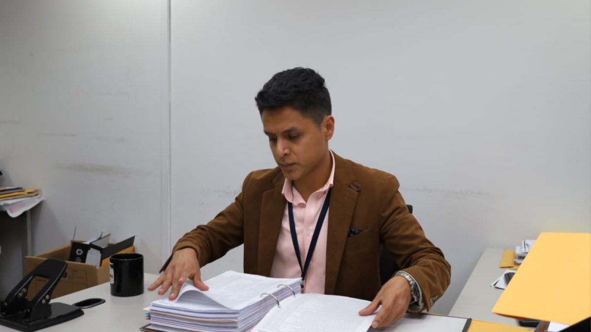 Equipo de Secretaría General del Cpccs receptó las postulaciones al concurso hasta el 3 de marzo a las 23:00.