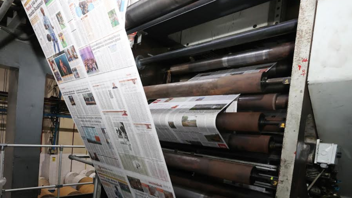 EXPRESO y EXTRA siguen trabajando de manera regular. La intervención es a la parte financiera.