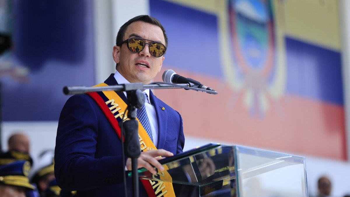 El presidente Daniel Noboa se pronunció en X sobre el asesinato de funcionario de salud.