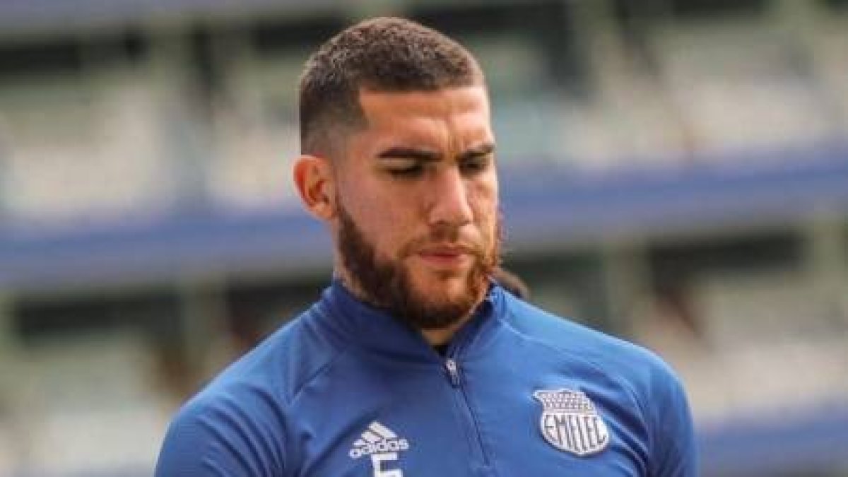CS Emelec debía pagar $430 mil dólares al defensor argentino, Leandro Vega