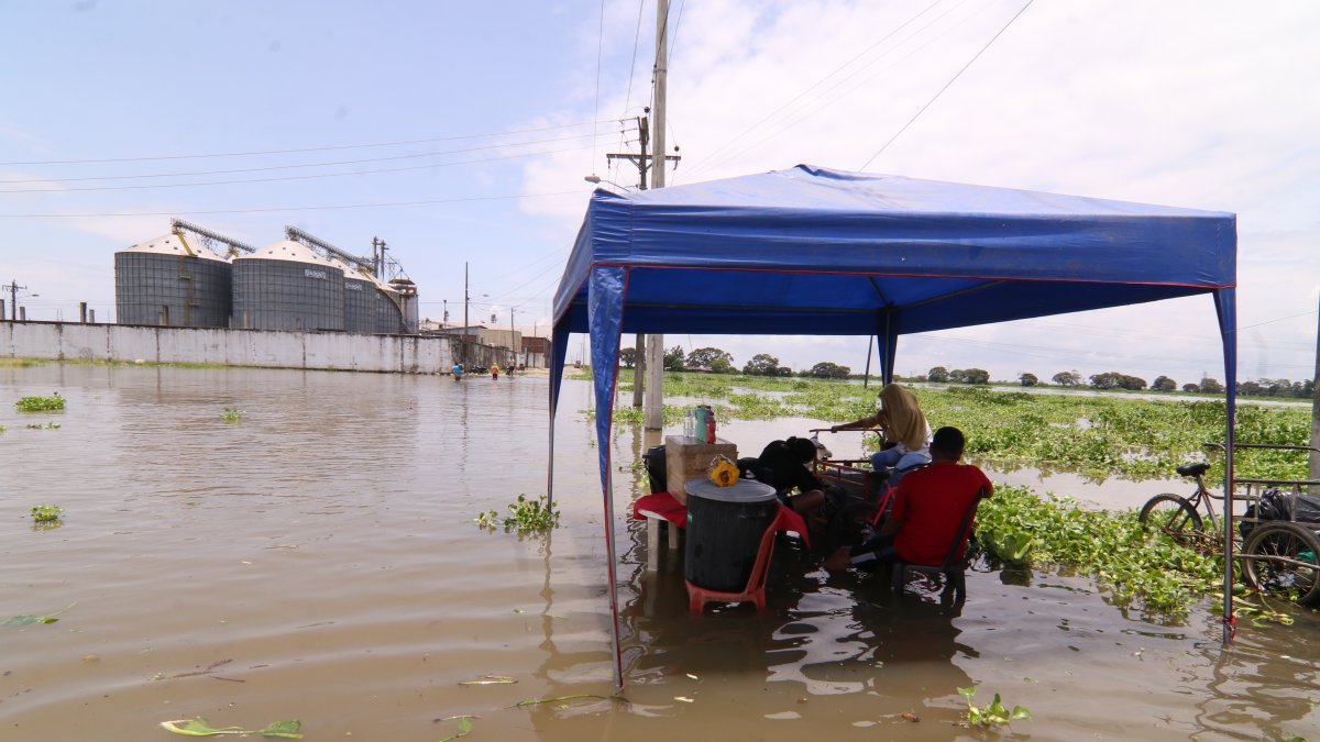 Lluvias en la provincia han inundado carreteras
