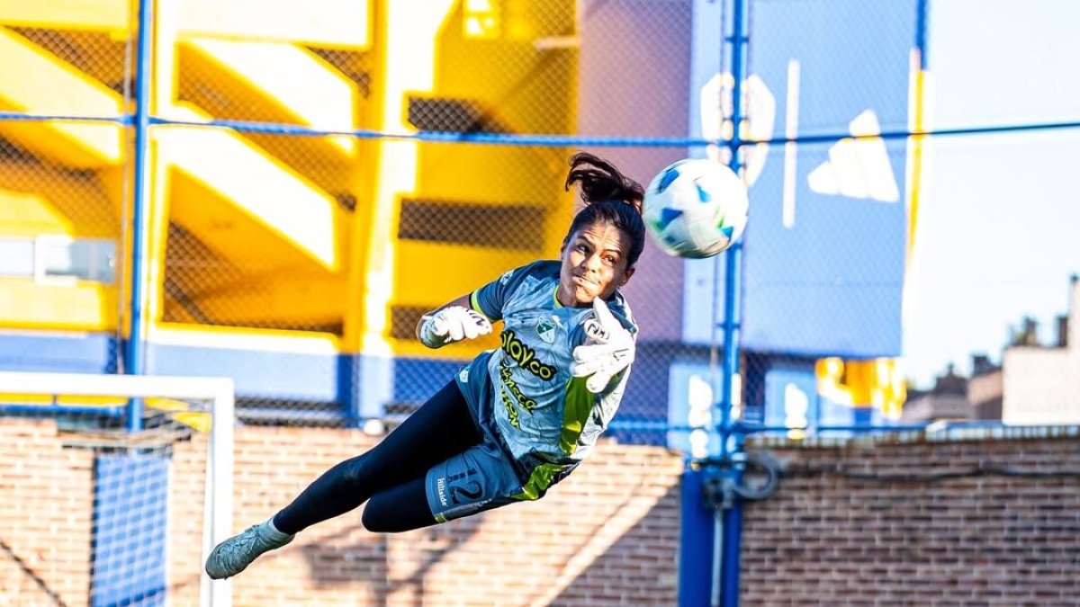 En la actualidad, Andrea Vera juega para el Deportivo Cali Femenino, con el que dio un nuevo paso internacional.