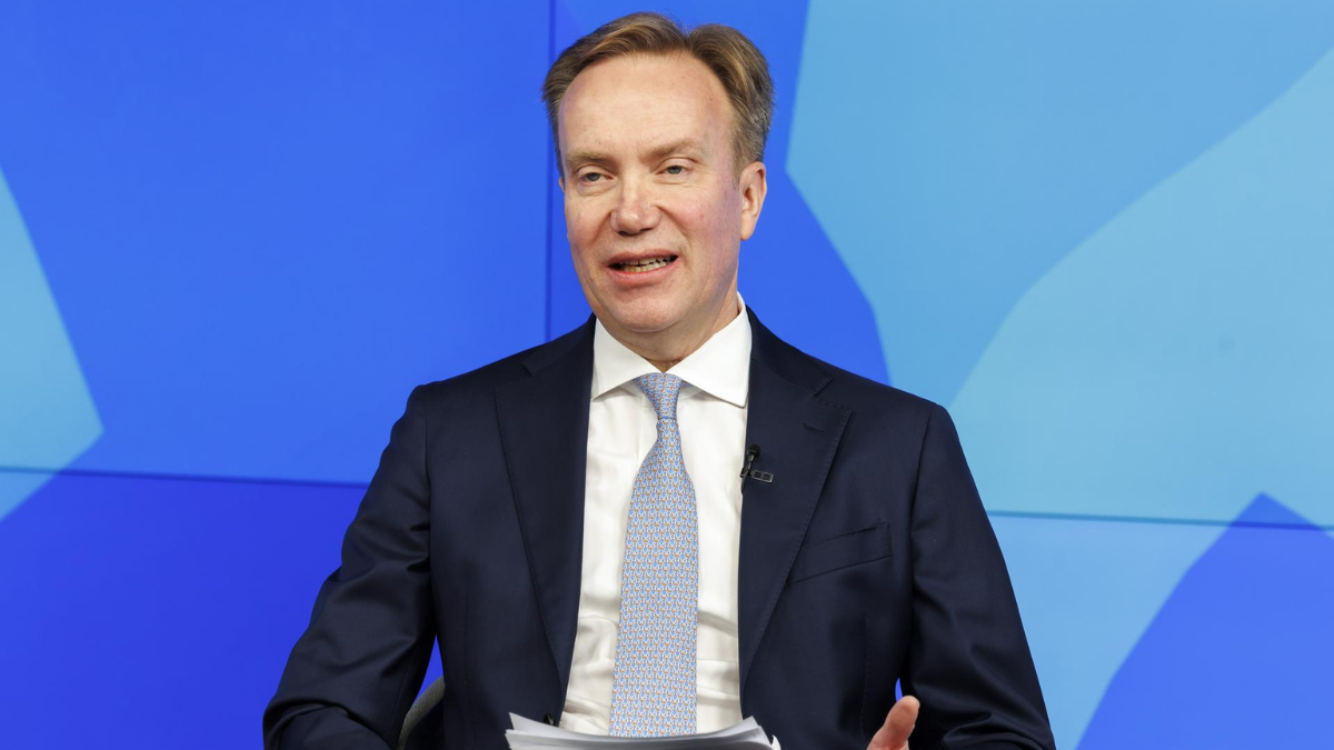Børge Brende dejó su cargo como presidente y director ejecutivo del Foro Económico Mundia