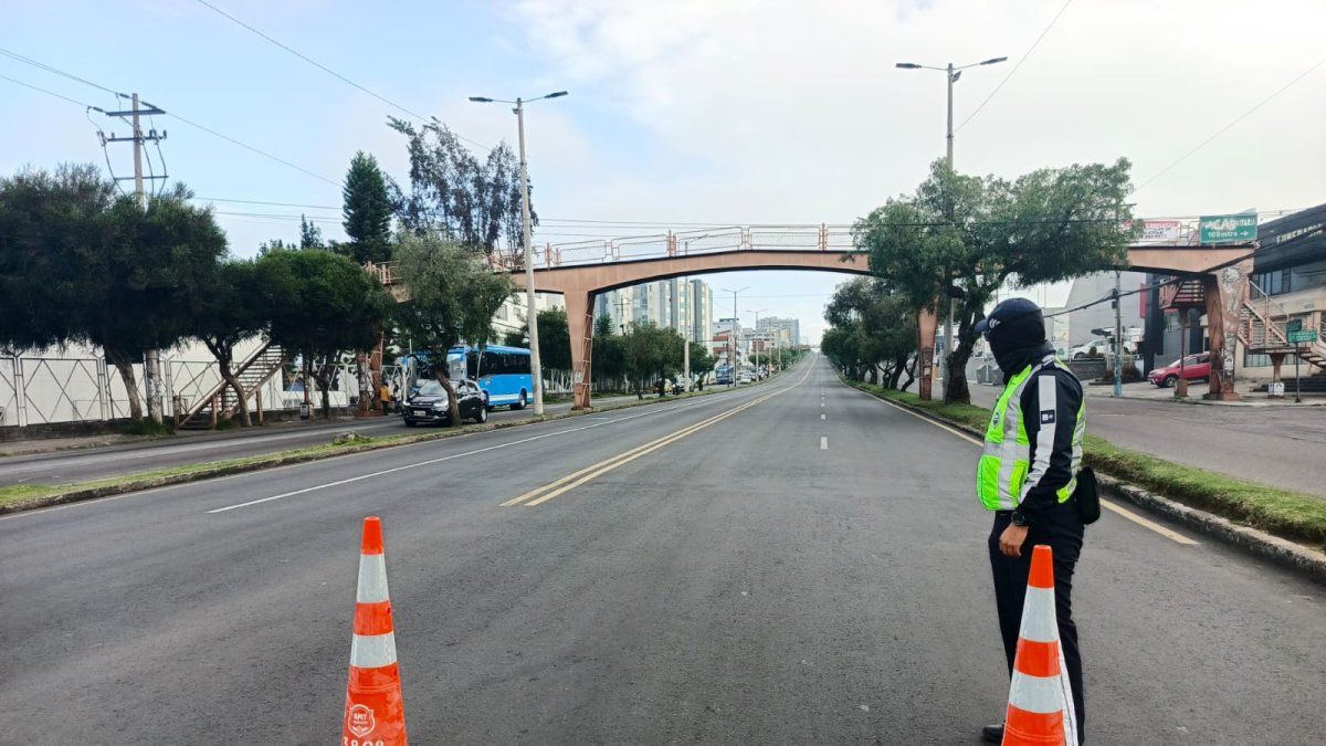 Uniformados de la AMT se encargarán de los operativos de movilidad segura durante las marchas por el Día Internacional de la Mujer, este fin de semana. (Foto referencial)