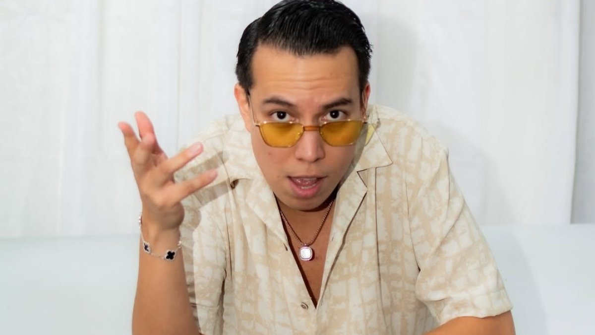 Álex Vizuete, actor e influencer ecuatoriano.