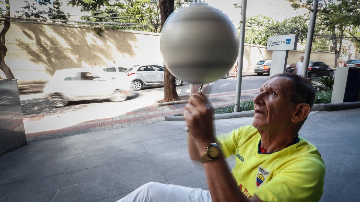 A los 71 años, Cascarita vivirá otro Mundial con la Tri en 2026