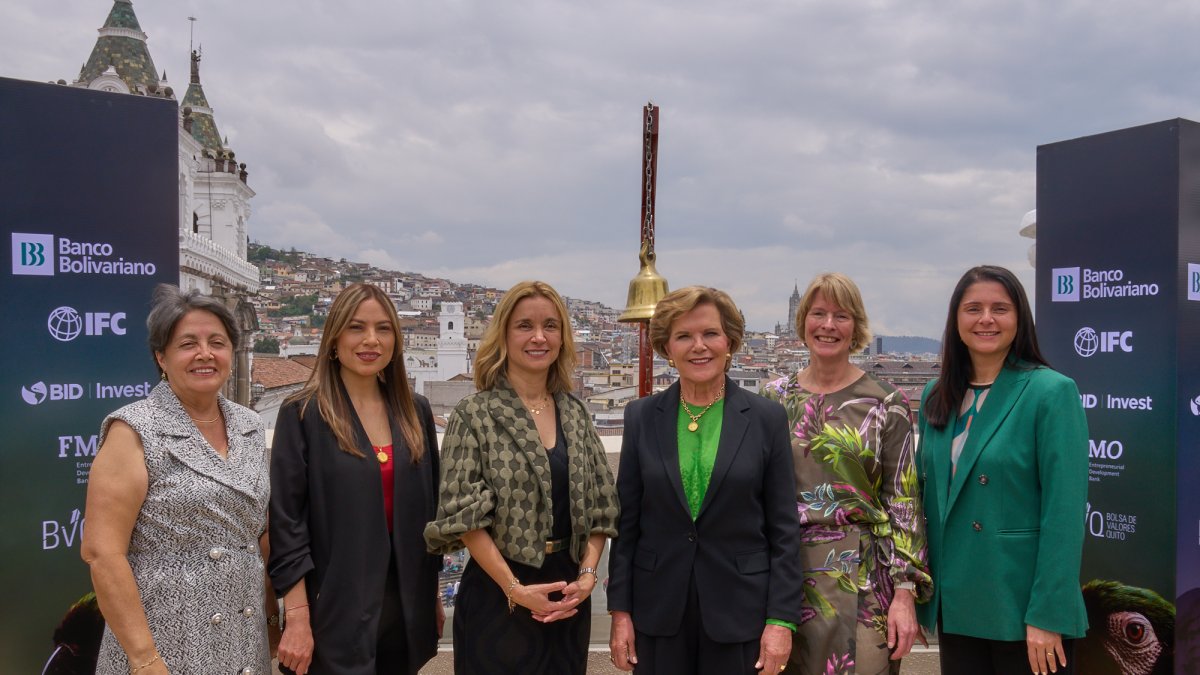La emisión del banco es respaldada por autoridades del BVQ, el IFC, BID Invest y por FMO.