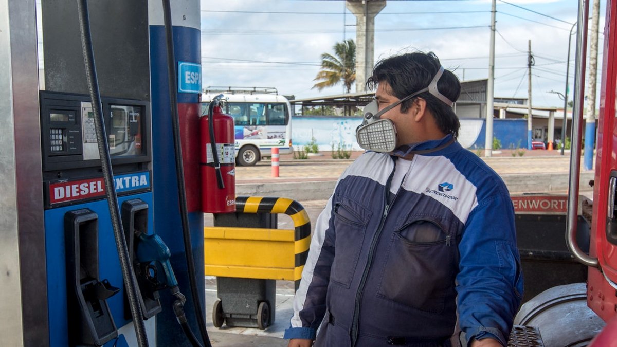 Los precios de los combustibles en Ecuador se actualizan el 11 de cada mes.