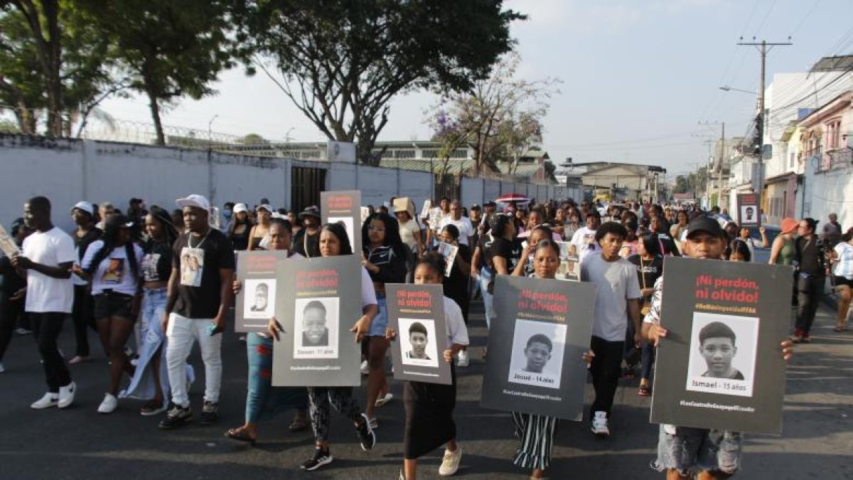 Cientos de personas han protestado por este caso que conmocionó Ecuador.