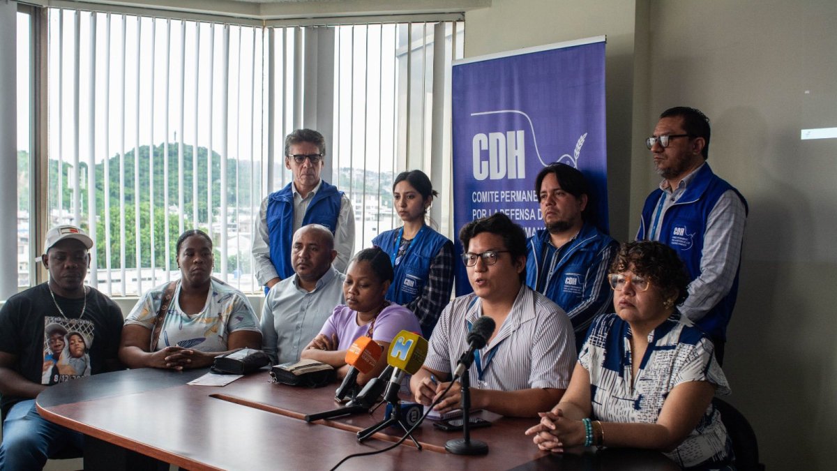 El CDH exige al Gobierno Nacional, en particular al ministro de Defensa, Gian Carlo Loffredo, a asumir plenamente la sentencia del caso.