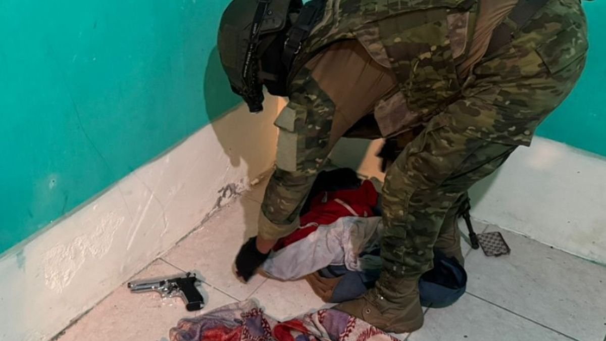 Una operación militar permitió desmantelar un presunto centro de expendio de drogas en el cantón Balzar.